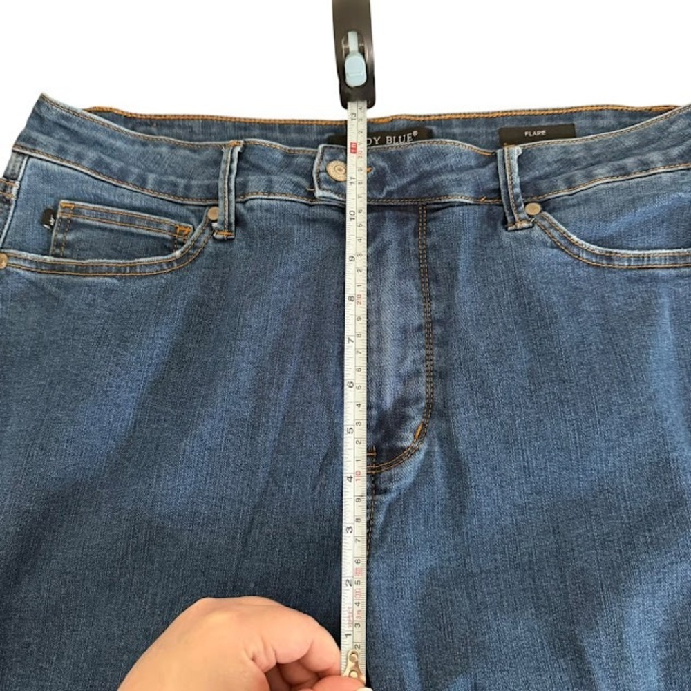Judy Blue Mid Wash Flare Raw Hem Stretch Jeans Womens Plus 18W JB88611 - Picture 4 of 5